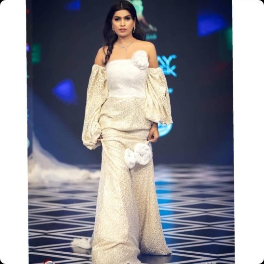 Designer Off-Shoulder Ivory Gown with Dramatic Sleeves & Floral Appliqué