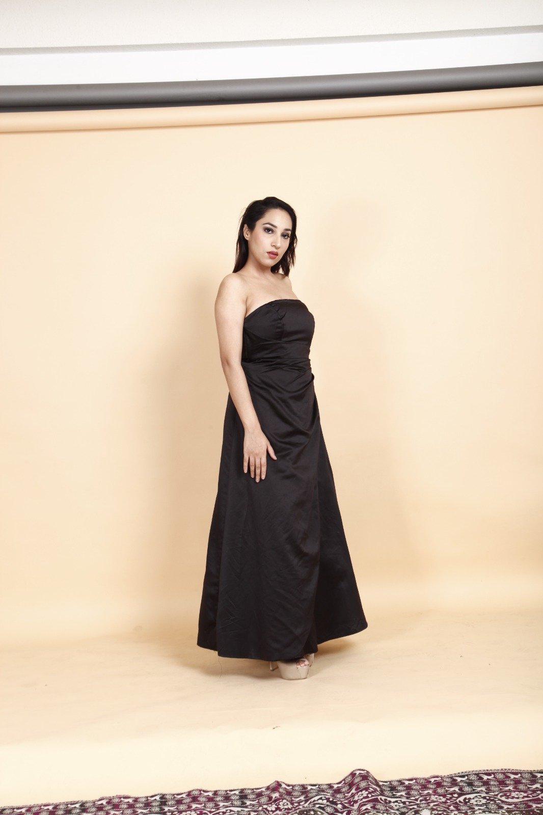 Elegant Black Strapless Evening Gown