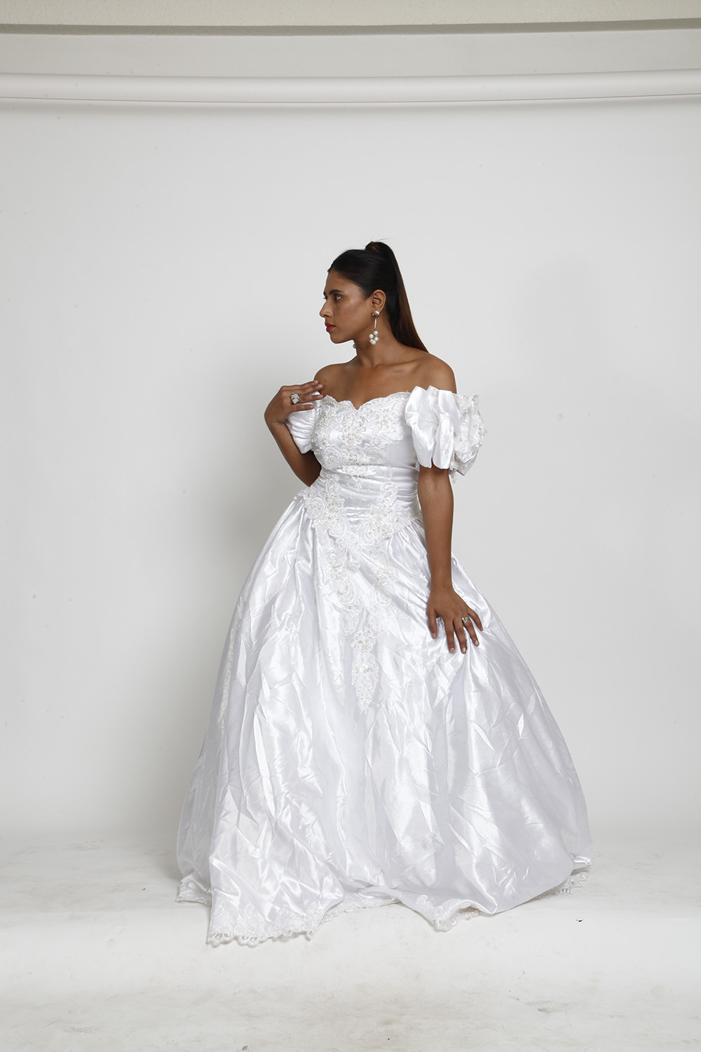 Elegant Off-Shoulder Puff Sleeve White Gown