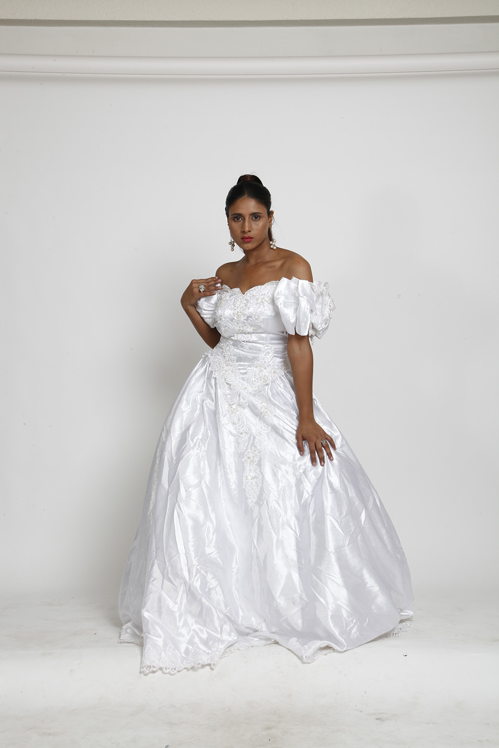 Elegant Off-Shoulder Puff Sleeve White Gown