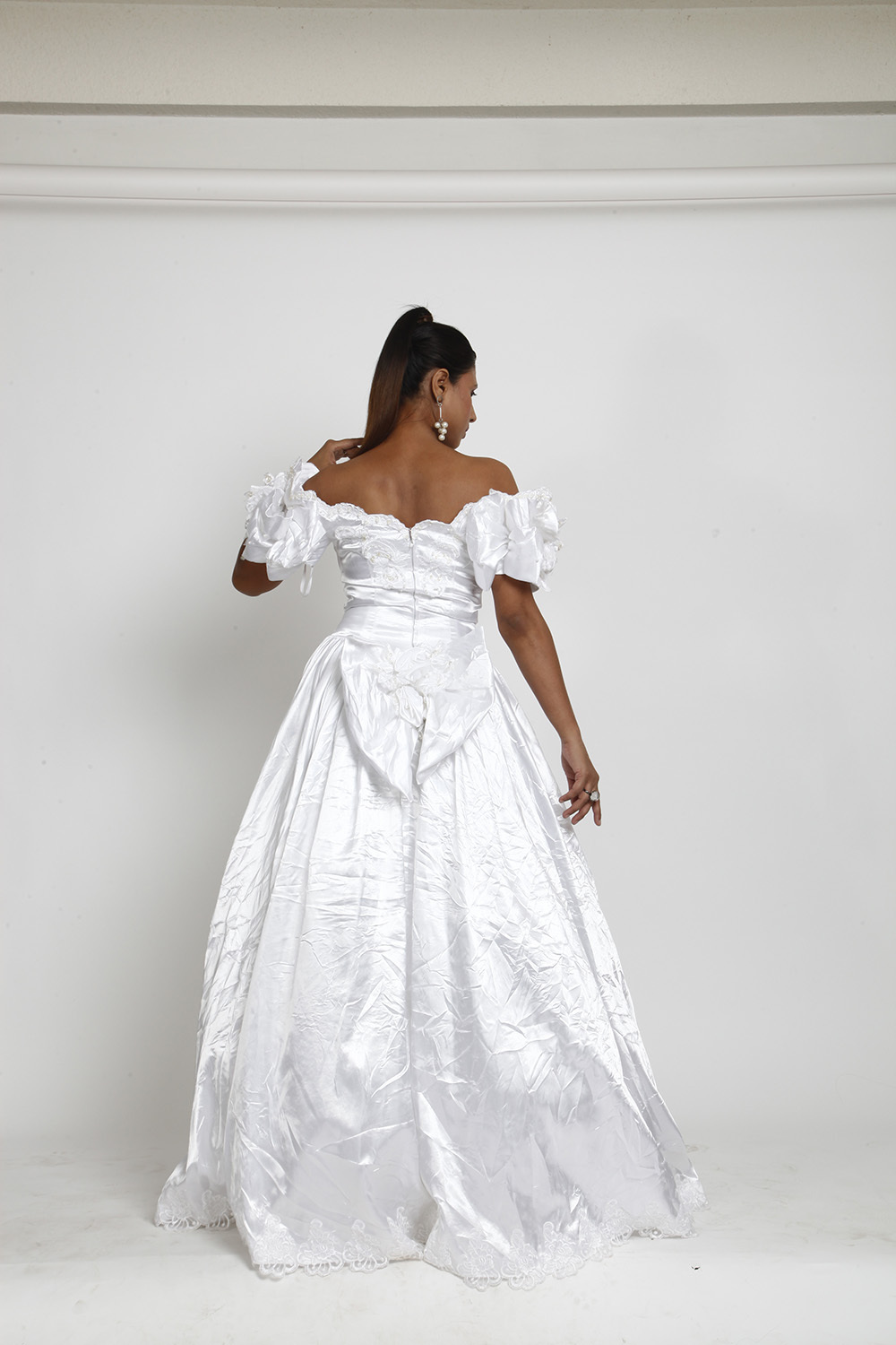 Elegant Off-Shoulder Puff Sleeve White Gown